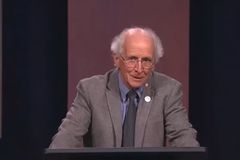 "Cirurgias para mudança de sexo são pecaminosas e destrutivas", diz John Piper