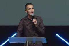 Ex-ateu diz que as pessoas precisam de libertação: ‘Muitos estão presos a demônios’