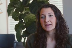 Cicatrizes de automutilações desaparecem após jovem receber oração