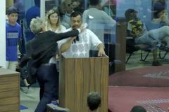 Pastor é agredido enquanto discursava na tribuna da Câmara em MG