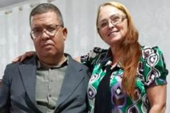 Viúva de pastor sepultado após não ressuscitar diz que ‘fé não foi abalada'