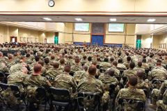 Capelão testemunha 1.400 conversões de soldados: 'Despertar espiritual'