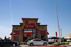 Após boicote LGBT, rede cristã de fast food mais que dobra vendas | Notícias Gospel