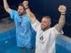 Leo Stronda é batizado em igreja no Rio de Janeiro: "Nascendo de novo em Cristo"