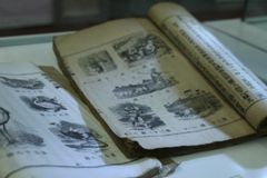 China condena dono de livraria cristã a 7 anos de prisão e destrói livros ‘ilegais’