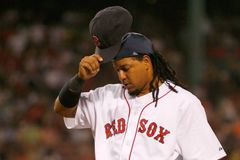 Ex-jogador deixa as drogas e agora vive para "pregar e ensinar a Bíblia às pessoas" | Notícias Gospel