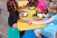 Reverendo faz estudo e revela que o ato de agradecer reduz o sentimento de solidão | Notícias Gospel