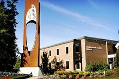 Universidade cristã perde certificado após se opor à homossexualidade e tenta recuperá-lo