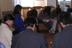 Cristãos são despejados após igreja doméstica ser descoberta na China