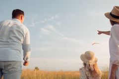 Como os pais podem contribuir para a saúde mental de seus filhos?