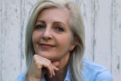 Mulher que foi vendida por abortista testemunha a fidelidade de Deus: \"Ele esteve comigo\"