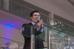 MP intima pastor após afirmação de que vacina chinesa 'tem HIV'