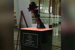 Assembleia Legislativa recebe estátua que homenageia Satanás, em Chicago | Notícias Gospel