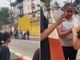 Jovens cristãos anunciam Jesus na fila do The Town: \"Objetivo é plantar a semente\"