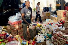 Igreja distribui alimentos para vítimas de enchentes em Santa Catarina