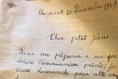Carta de menino de 7 anos para Jesus, escrita na 2ª Guerra Mundial, é encontrada na França