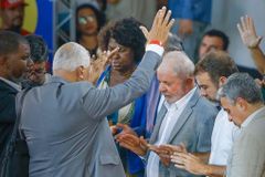 Lula não deve dialogar com evangélicos, diz apoiador radical