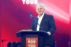 Franklin Graham rebate Papa: \"Não temos direito de 'abençoar' o que Deus chama de pecado\"