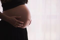 França aprova aborto até 9 meses e pastor diz que prática é ‘sacrifício a Moloque' | Notícias Gospel