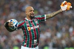 Jogador Felipe Melo faz ação missionária e ganha vida para Jesus