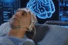 Elon Musk anuncia que Neuralink realiza 1º implante de chip cerebral em humano