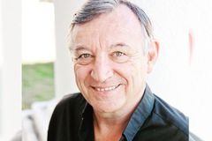 Missionário que ficou tetraplégico é curado e volta a andar: \"É o poder da oração\"