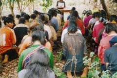 Vietnã: Cristão é condenado à prisão por reuniões de oração em casa