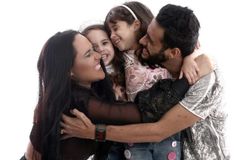 Após seis meses, Perlla e pastor Cassio Castilhol reatam casamento | Notícias Gospel