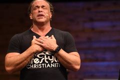 Todd White conta que deixou as drogas após sair ileso de tiros e ouvir a voz de Deus