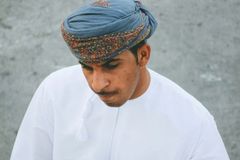 Muçulmano se converte na prisão após orar: \"Deus dos Céus, se revele a mim\"