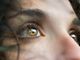 Aliança com os olhos