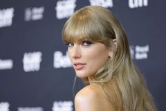 Taylor Swift zomba de Deus em novo álbum