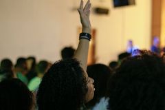 Pesquisa: Com aumento de evangélicos, quase um terço dos brasileiros já trocou de religião