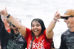 Mais de 1.600 foram batizados em praia nos EUA: \"A Igreja está viva\"