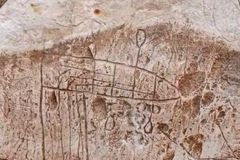 Arqueólogos descobrem igreja de 1.500 anos com desenhos de peregrinos cristãos