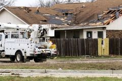 Família de 22 pessoas sobrevive a tornado nos Estados Unidos: \"Nós simplesmente louvamos a Deus\"