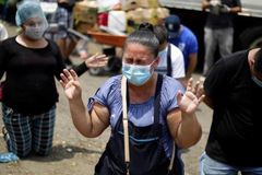 Cristãos oram nas ruas de El Salvador após presidente decretar 'dia de oração'