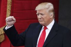 "Quero agradecer por orar pelo nosso país e pelos doentes", diz Trump a 700 pastores | Notícias Gospel