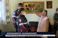 Paramédico canta hino da Harpa para acalmar idosa: ‘Porque te abates?'