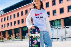 Medalhista olímpica aos 13 anos, Rayssa Leal costuma expressar sua fé em Jesus