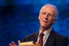 John Piper ensina como lutar contra a carne e o diabo: "Pregue para si mesmo" | Notícias Gospel