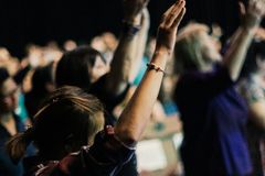 Os Pentecostais e a importância em falar em línguas – Parte 3