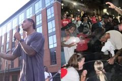 Jogadores batizam 60 estudantes e distribuem 10 mil Bíblias em universidade nos EUA