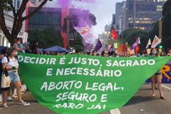 ONGs esquerdistas financiam cristãos progressistas, alerta pastor