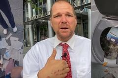 Pastor preso por ler a Bíblia em protesto pró-aborto vence na justiça e recebe indenização