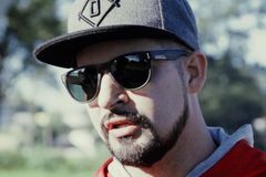 Rapper conta como largou a fama para seguir Jesus: \"Conheci a Verdade que liberta\"