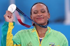 Rebeca Andrade após medalha de prata: ‘Deus me capacitou’