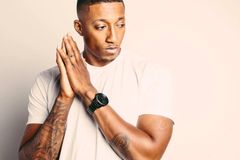 \"Deus estava comigo e me restaurando\", diz Lecrae sobre quando enfrentou a depressão
