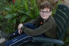 Menino é curado de câncer após clamor de igrejas: \"Fui carregado pelas orações\"