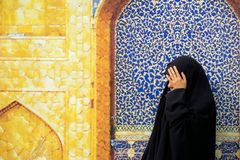 Pastor e família fogem após filha de 14 anos ser estuprada no Paquistão